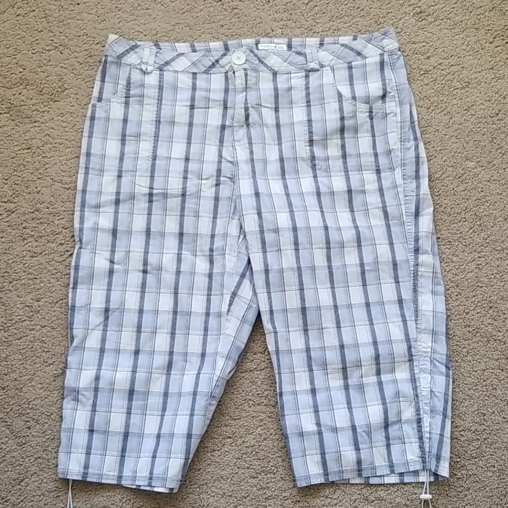 Fashion Bug Plaid Capris Size 18